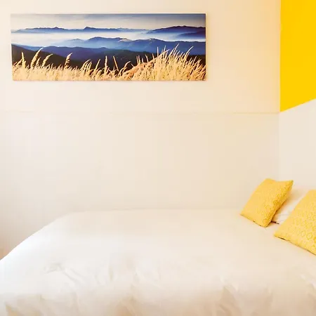 Centre & Museum By Next Stop شقة *